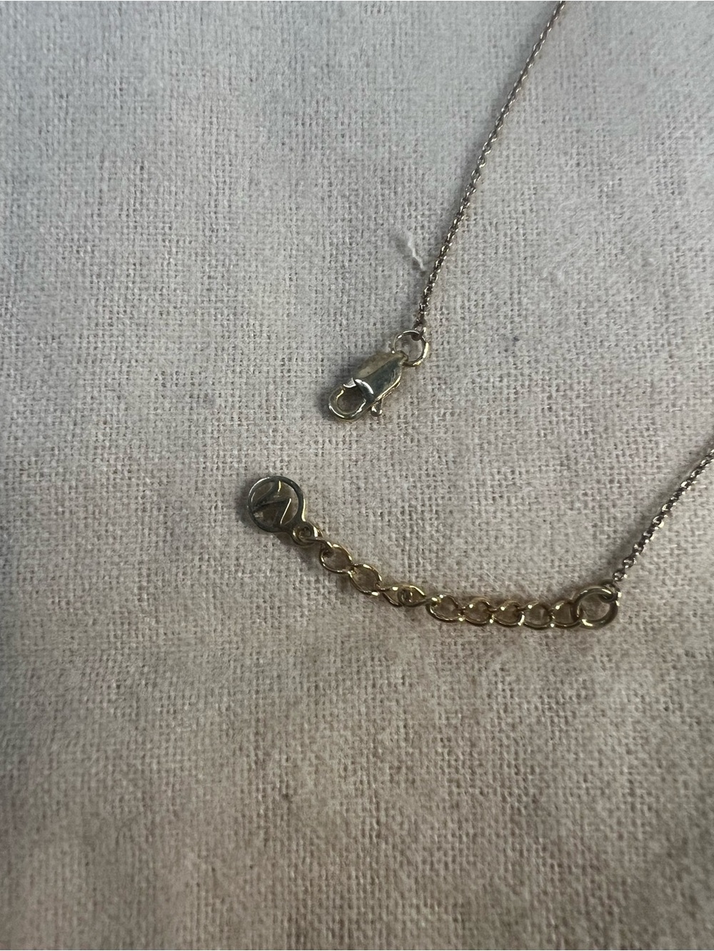 Mejuri tiny pearl bracelet - Picture 3 of 4